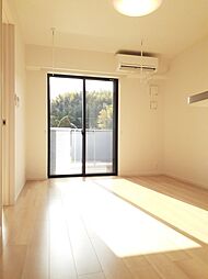 JR鹿児島本線 川内駅 バス10分 田崎東下車 徒歩2分の賃貸アパート 2階2LDKのリビング/ダイニング