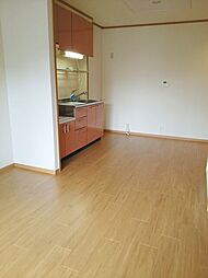 JR鹿児島本線 上伊集院駅 徒歩19分の賃貸アパート 2階2LDKのリビング/ダイニング