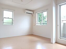 JR鹿児島本線 上伊集院駅 徒歩21分の賃貸アパート 2階2LDKのリビング/ダイニング