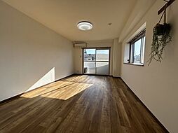 鹿児島市電1系統 荒田八幡駅 市営／鹿児島交通下車 徒歩4分の賃貸マンション 4階ワンルームのリビング/ダイニング