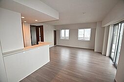 JR鹿児島本線 鹿児島中央駅 徒歩1分の賃貸マンション 10階2LDKのリビング/ダイニング