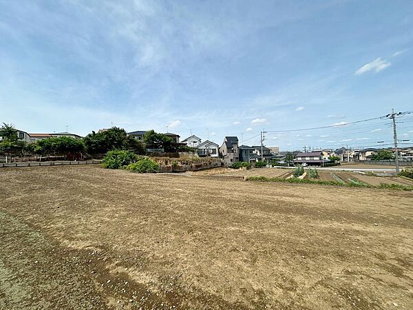 生活環境の良好な閑静な住宅地です。ゆったり暮らしたい方にもおすすめのエリアです。お買い物施設も充実。