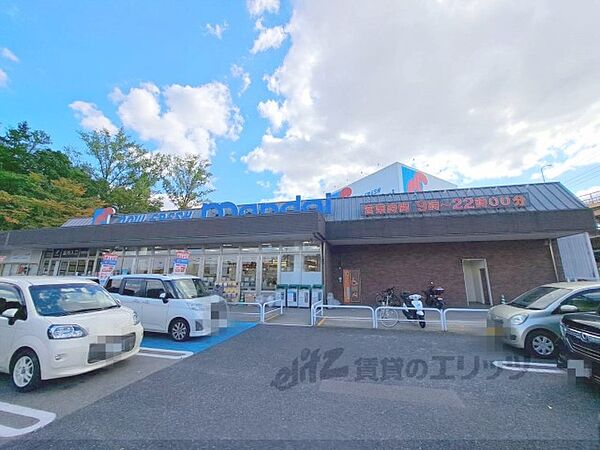 画像22:万代　学園前店まで280メートル