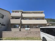 石清水八幡宮駅より徒歩15分 築5年6ヶ月 3階建の賃貸物件