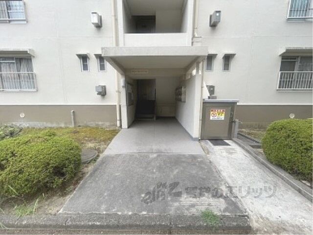 6 / 13