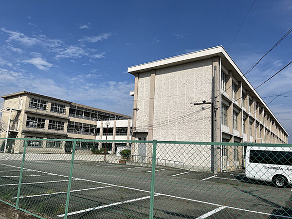 三木中学校