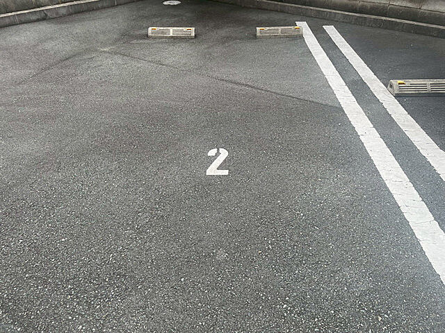 6 / 8