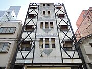 弁天町駅より徒歩1分 2階 築32年6ヶ月の賃貸物件