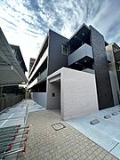 グランエクラドーム前 3階 築3年の賃貸物件