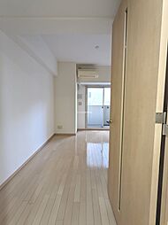 ジュネーゼグラン弁天町 11階1Kのリビング/ダイニング