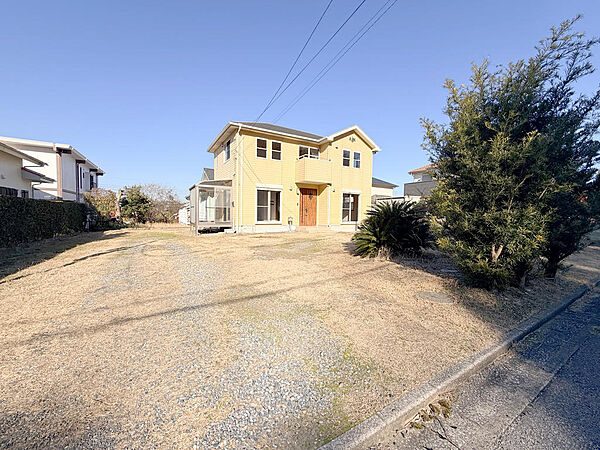 大原西部グリーンタウン分譲地内。緑の溢れる閑静な住宅街です♪平成２０年築、リフォーム済みなのでそのままお住いになれます♪