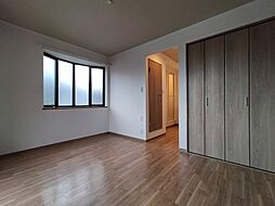 フラワーハイツ新伊丹 2階1Kのリビング/ダイニング