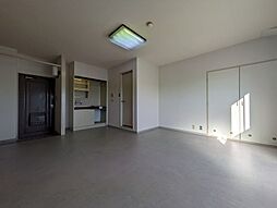 ハイツ熊谷 5階ワンルームのリビング/ダイニング