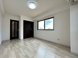 シエテ南塚口 3階1Kのリビング/ダイニング