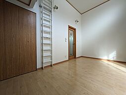 ジョリエーメゾン 1階1Kのリビング/ダイニング