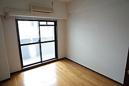 エスリード神戸 8階1Kのリビング/ダイニング