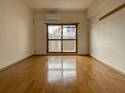 ポルト新神戸 4階1Kのリビング/ダイニング