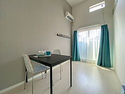 ART OCEAN 2階1Kのリビング/ダイニング