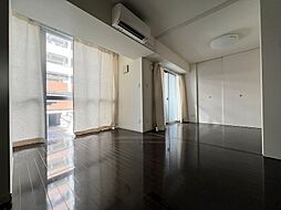 AOI FLATS 2階1LDKのリビング/ダイニング