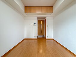 エステムコート新神戸エリタージュ 11階1Kのリビング/ダイニング