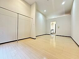 クレセンティア神戸・北野 1階1Kのリビング/ダイニング