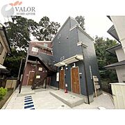 子安駅より徒歩9分 築5年3ヶ月 2階建の賃貸物件