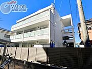 武蔵新城駅より徒歩8分 築4年2ヶ月 3階建の賃貸物件