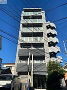 子安駅より徒歩1分 築9年 7階建の賃貸物件