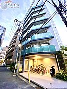 横浜駅より徒歩11分 築7年6ヶ月 8階建の賃貸物件
