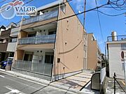 矢向駅より徒歩23分 築8年6ヶ月 3階建の賃貸物件