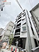 子安駅より徒歩4分 3階 築2年2ヶ月の賃貸物件
