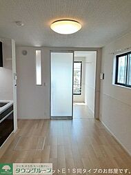 ガーデンフォレスト 1階1LDKのリビング/ダイニング