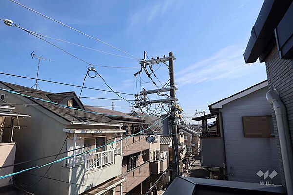 バルコニーからの眺め（南北方向）［2025年3月10日撮影］