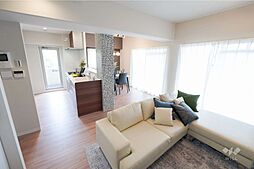 プライムコート高槻総持寺 3LDKのリビング/ダイニング