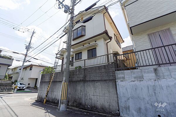 物件の外観（北西側から）［2025年8月19日撮影］
