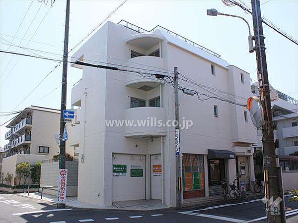 高槻ロイヤルマンションの外観（北東側から）