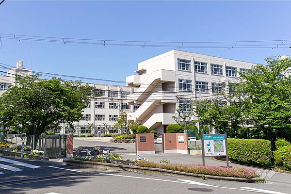 第八中学校[公立]の外観
