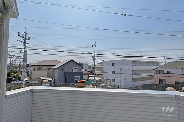 バルコニーからの眺め（南方向）［2026年6月16日撮影］※AIによる青空加工済