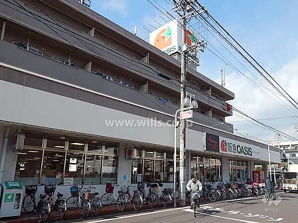 阪急オアシス(総持寺店)の外観