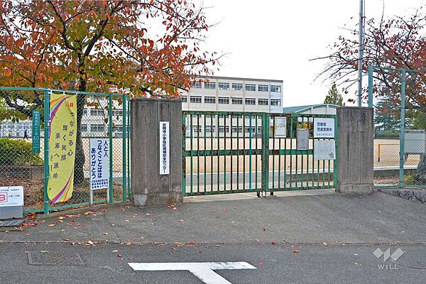 安岡寺小学校[公立]の外観