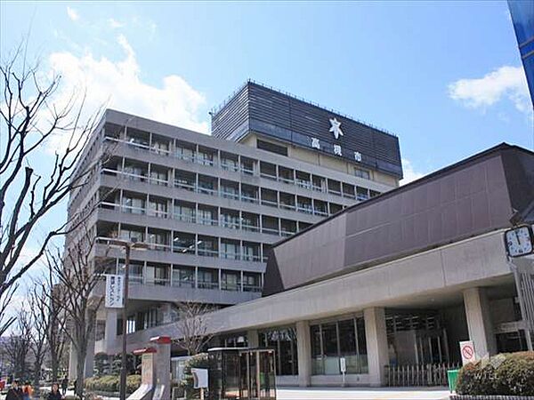 高槻市役所の外観