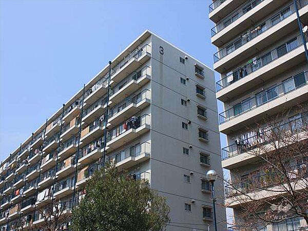 大和サニーハイツ3号棟の外観（南東側から）