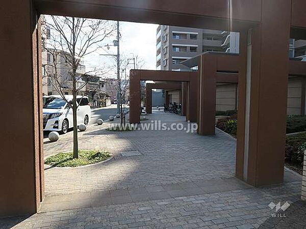 エントランスアプローチ