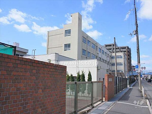 芥川小学校[公立]の外観