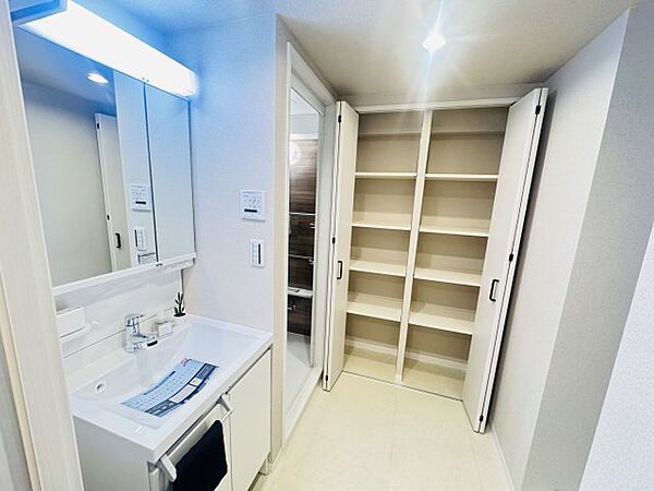 apartment 群馬県前橋市表町2丁目28-8
地図を見る