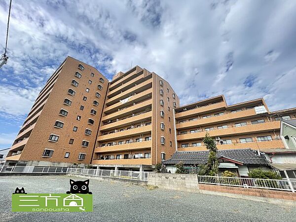 apartment 群馬県前橋市文京町1丁目32-7
地図を見る