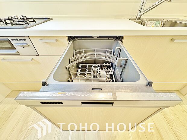 通常の手洗いでは使用出来ない高温のお湯や高圧水流を使う事により汚れを効果的に落とすことができます。