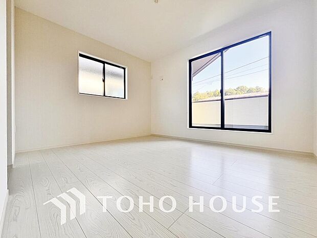 心と体をゆったりと安らげる主寝室。寝室のゆとりが大きい分だけ、暮らしの安らぎは深まります。