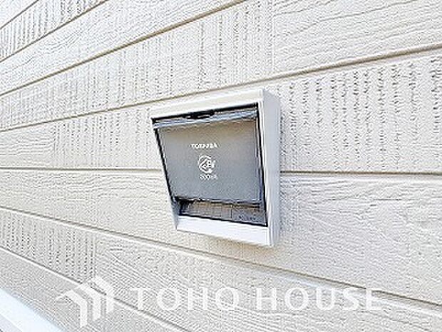 外部コンセント完備。イルミネーションや高圧洗浄機など、屋外で使用する電気機器への電源供給用コンセント