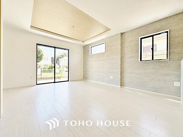 家族皆が集まる場所だからこそ、一番明るく使い勝手のいい空間に仕上げております。